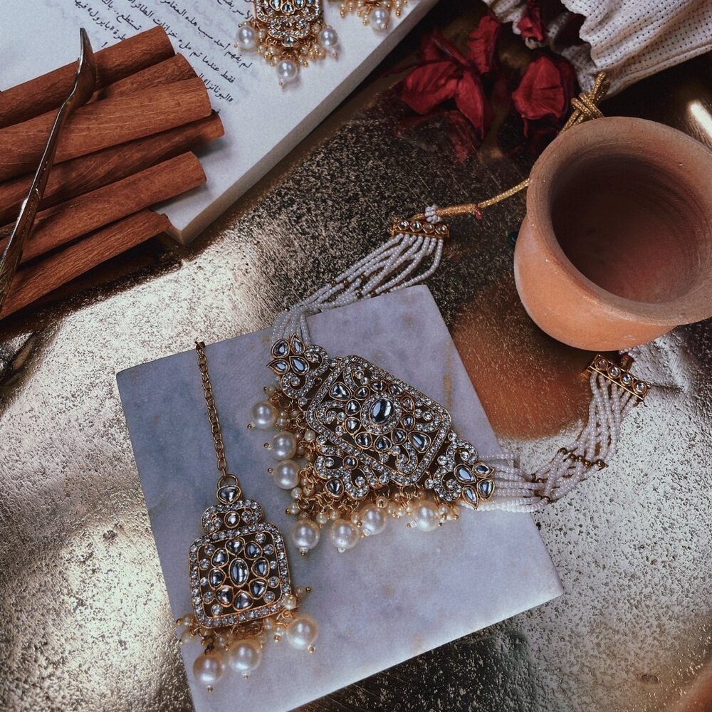 Indian Jewelry - Nazaara (white)